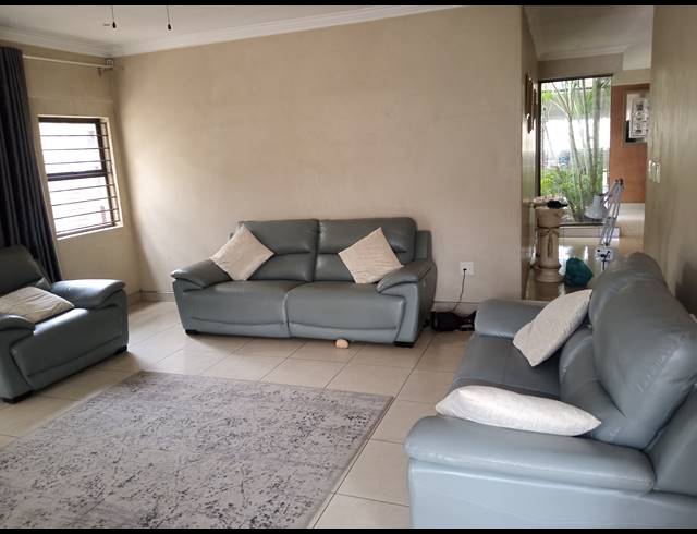 4 BEDROOM FREEHOLD FOR SALE IN RYNSOORD